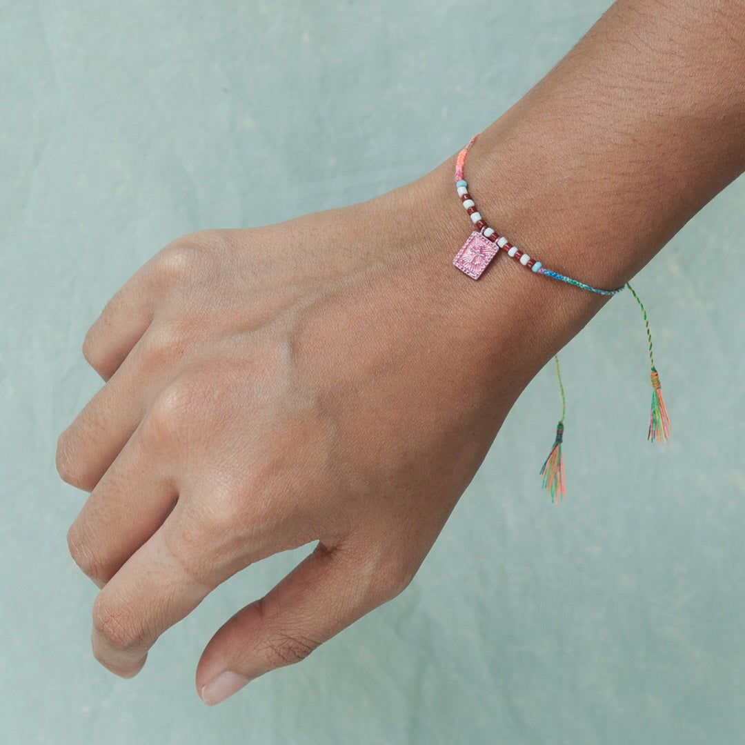 Escapular Pink Bracelet