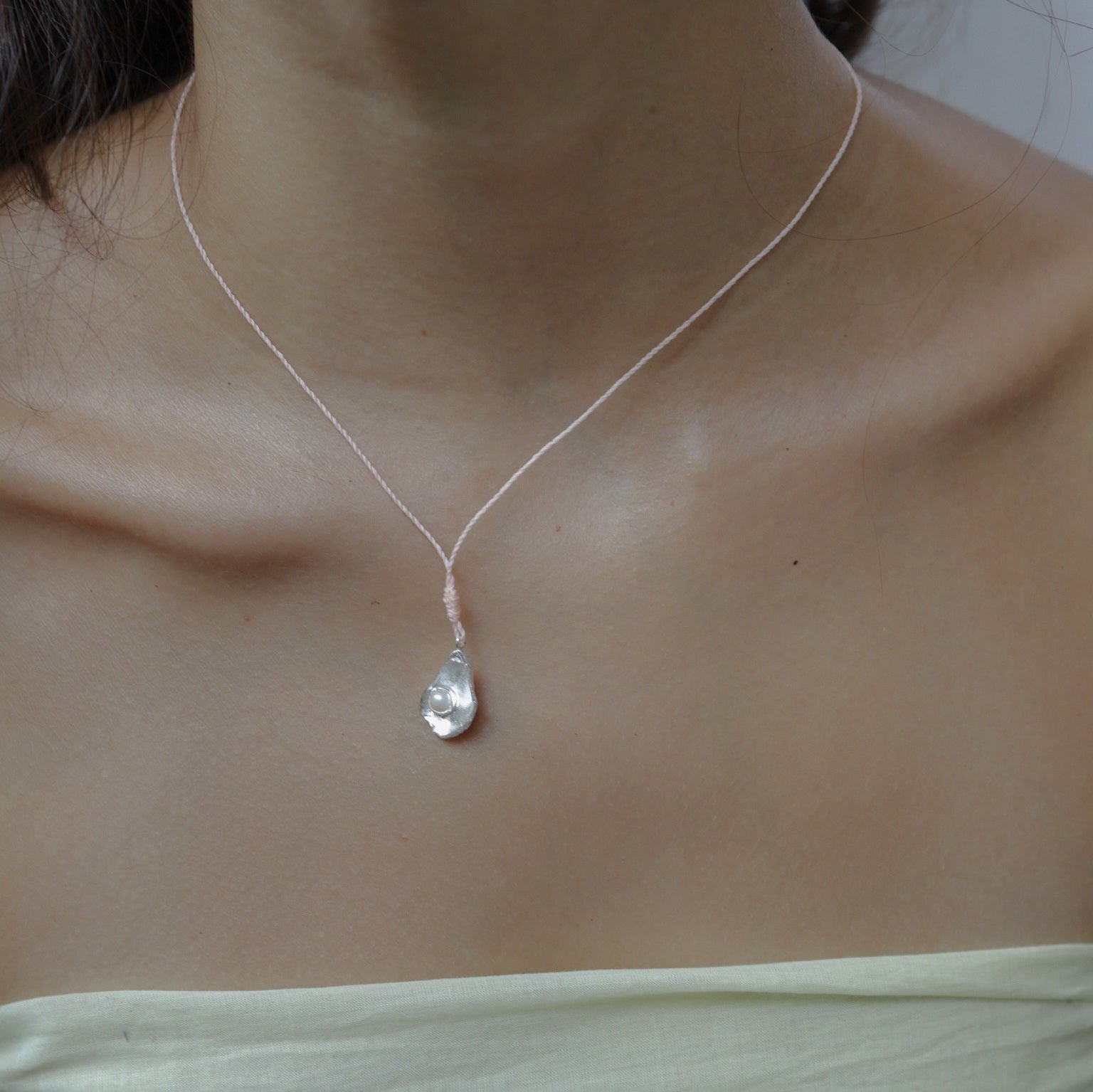 Una_Necklace_Lifestyle_Jewel_Rocks